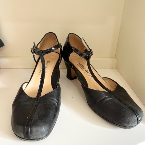 Taryn Rose Black T-Strap Heels size 5 - Picture 1 of 6
